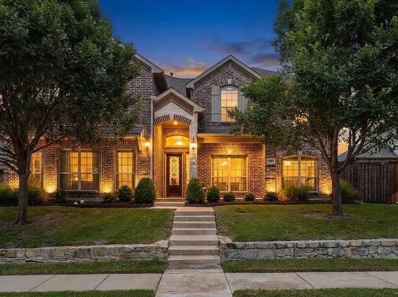 Twilight listing photo after