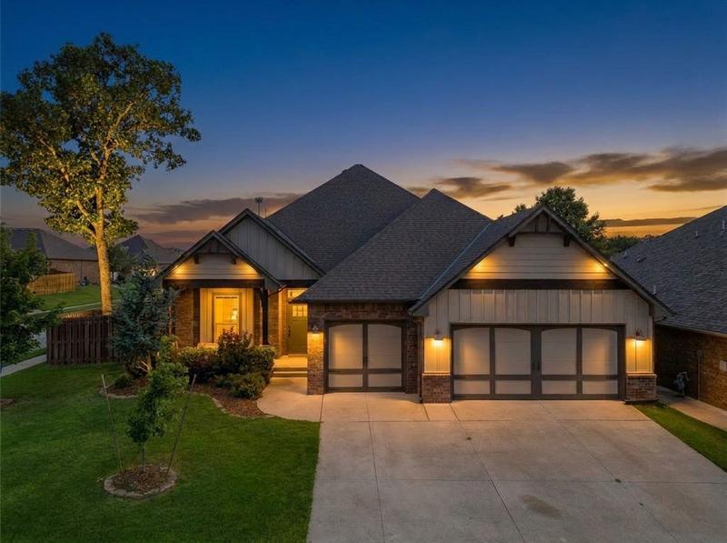 Twilight listing photo after