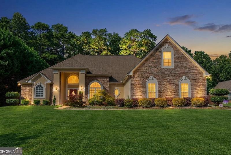 Twilight listing photo after