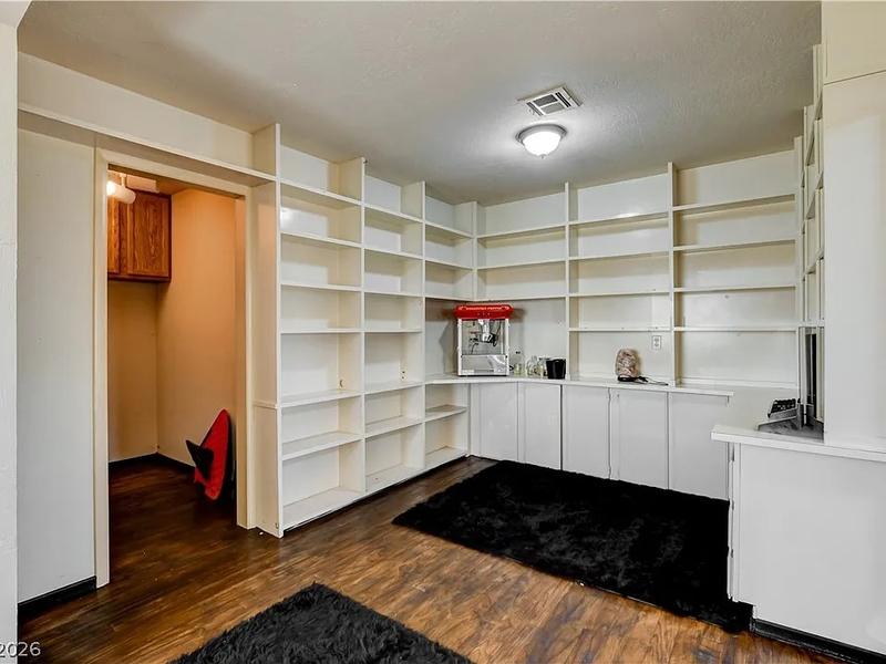 Virtual staging listing photo before
