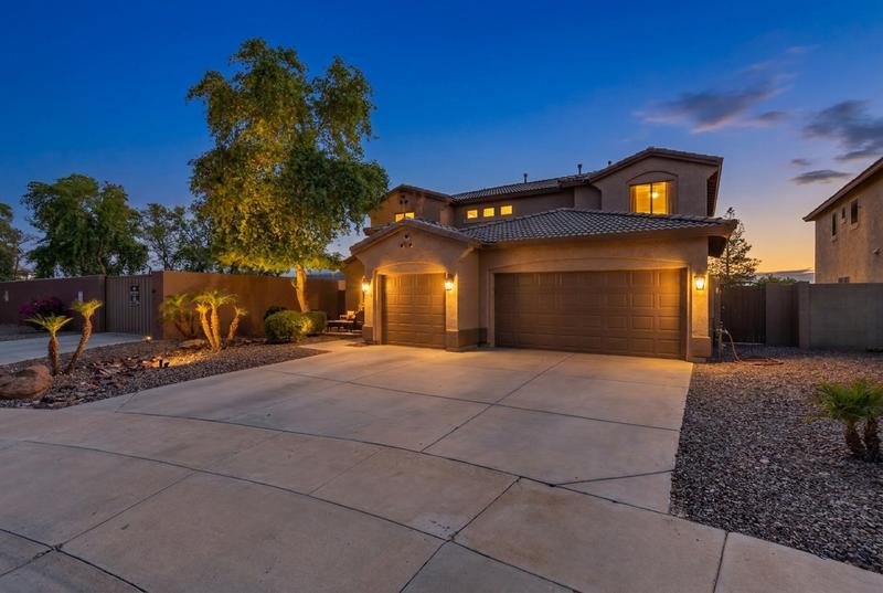 Twilight listing photo after