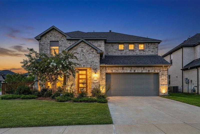Twilight listing photo after