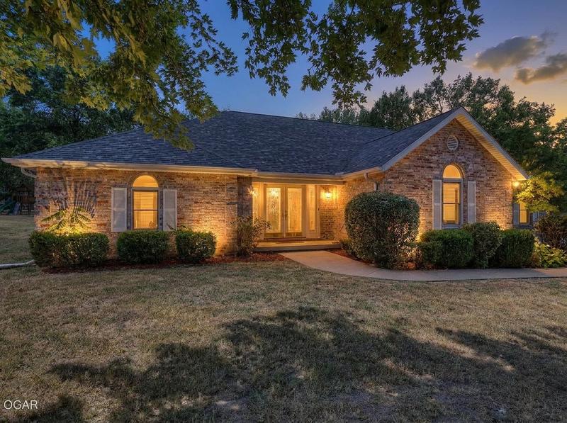Twilight listing photo after